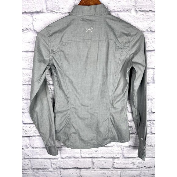 Gray Button-Up Women's Top - Picture 6 of 6